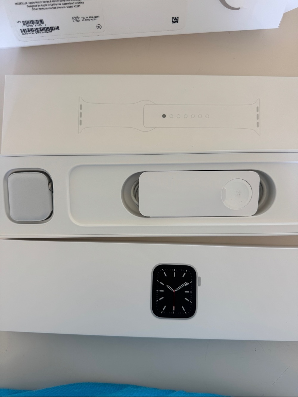 Apple Watch Series 6, 40mm, silver + Accessories